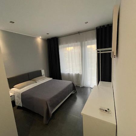 The Poets Inn - คาตาเนีย ภายนอก รูปภาพ